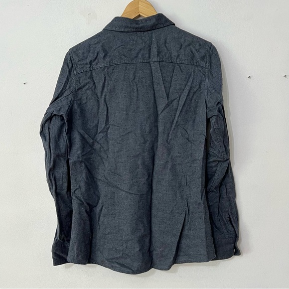 Helly Hansen flannel button down long sleeve shirt - Picture 2 of 5